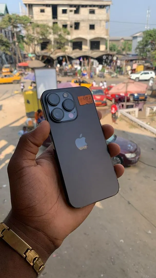 Gallery Photo 5 - Marketplace | Iphone 13 Pro Max, Byimassi, Yaoundé, Cameroon | Electronics & Media  > Cell phones & Accessories