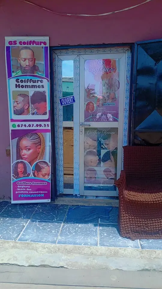 Photo Principale - Immobilier | Maison À Vendre | Fonds  Salon De Coiffure, Entrée bille, Douala, Cameroun