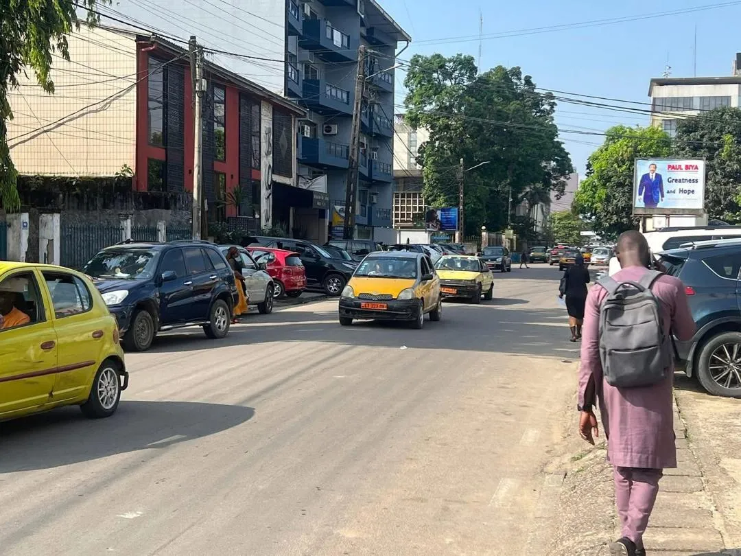 Photo Principale - Immobilier | Terrain À Vendre | Prime Land For Sale – Bonanjo, Avenue De Gaulle, Bonandjo, Douala, Cameroun